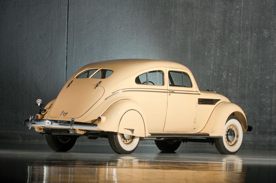  Chrysler Imperial Airflow Coupe 1936 года  (фото 2 из 6)